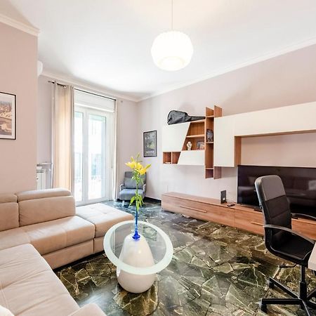 Joivy Cute Flat With Terrace Apartment Genoa Luaran gambar